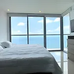 2704 Morros City - Espectacular apto frente al mar